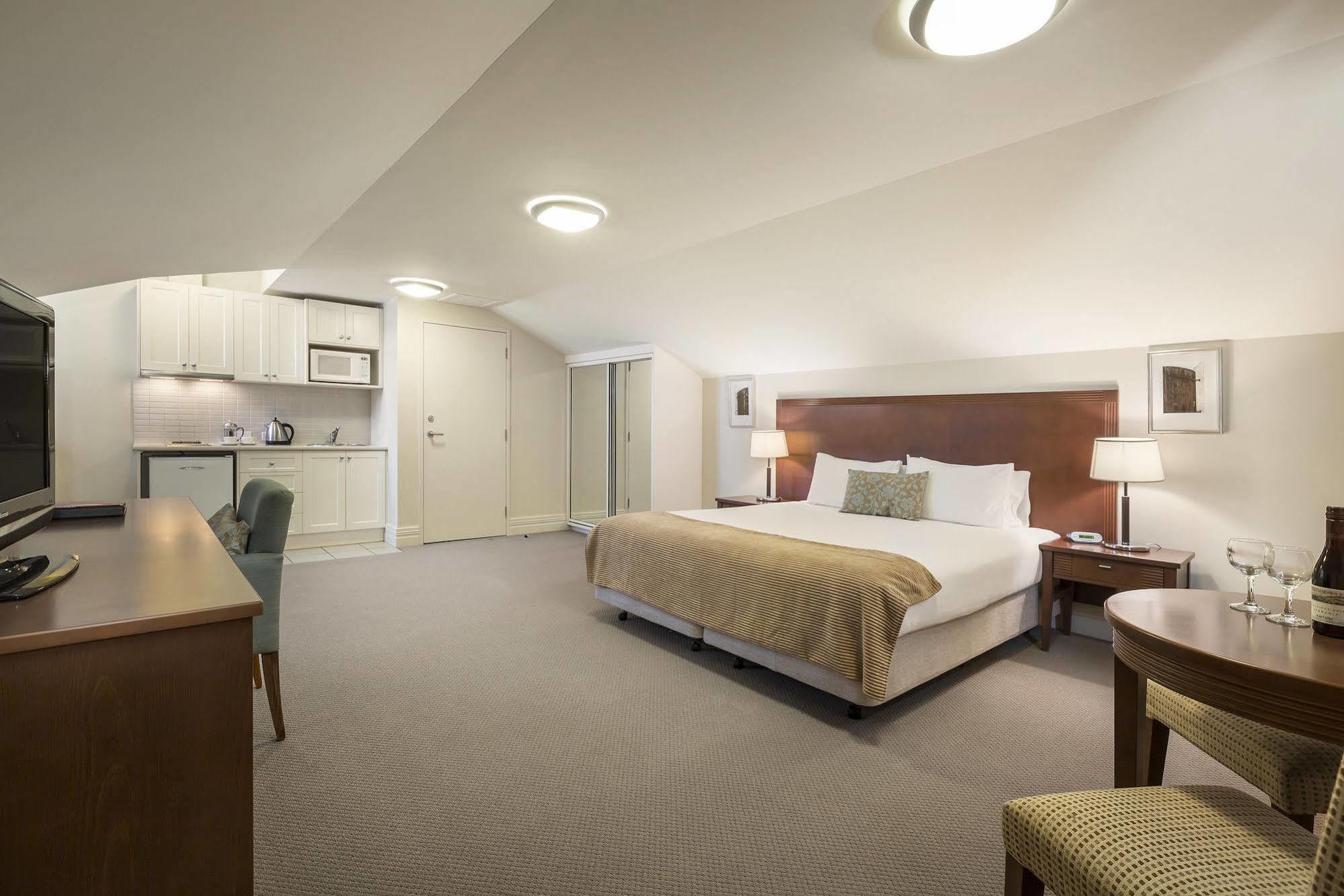 Launceston Central Apartment Hotel Official Bagian luar foto