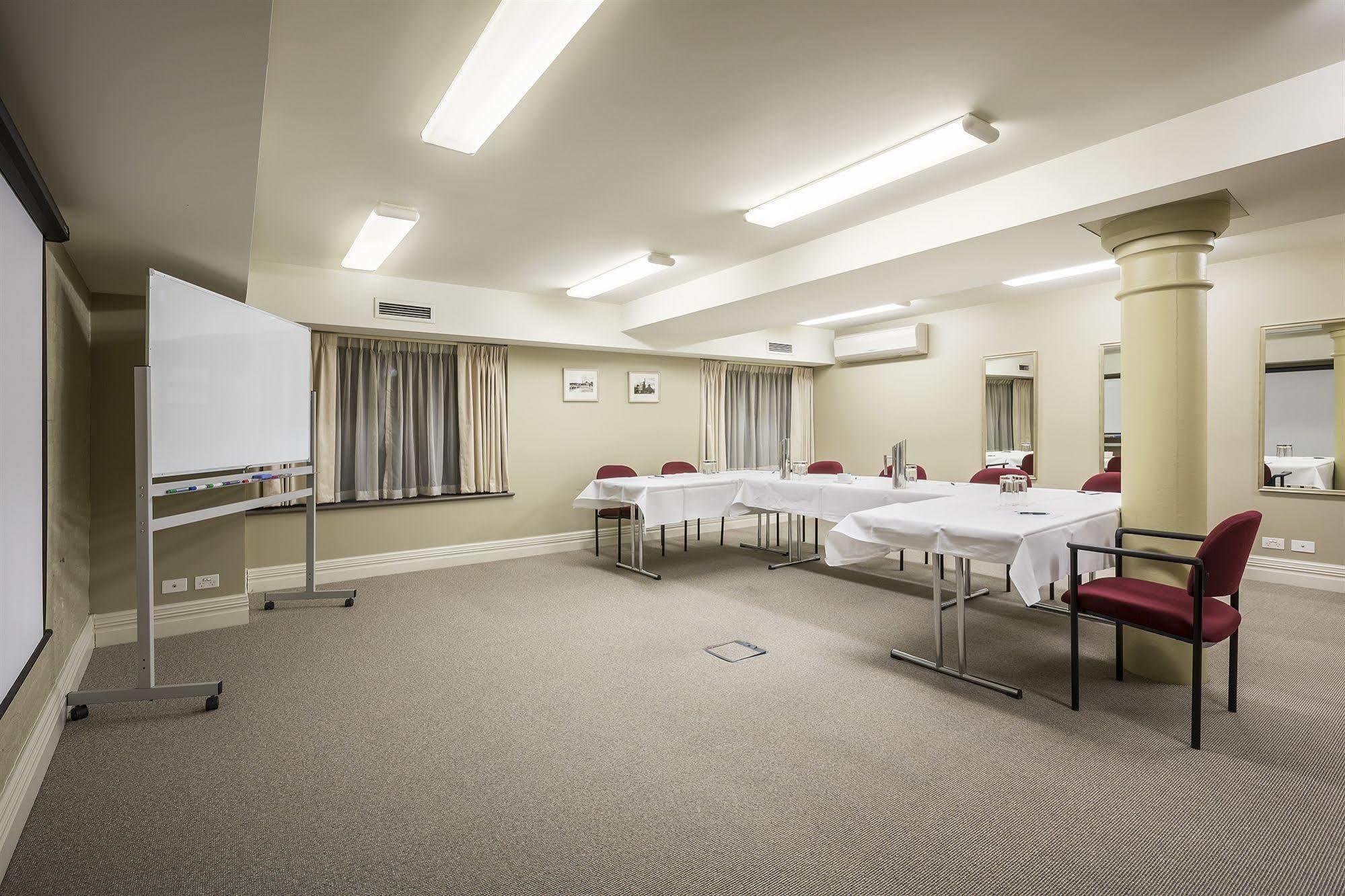 Launceston Central Apartment Hotel Official Bagian luar foto